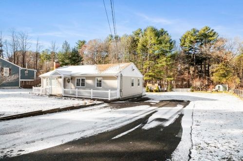 1069 Burt St, Taunton, MA 02780-2251