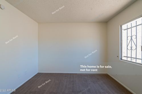 5426 Belleview St, Phoenix AZ 85043-1703 exterior