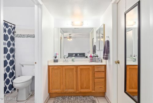 1444 Carson Rd, Phoenix AZ  85041-6711 exterior