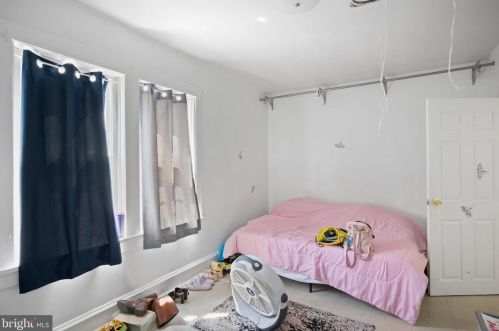 1943 Cooper St, West Deptford NJ 08096-3810 exterior