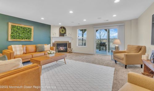 80 Kyle Dr, Tinton Falls NJ 07712-7535 exterior