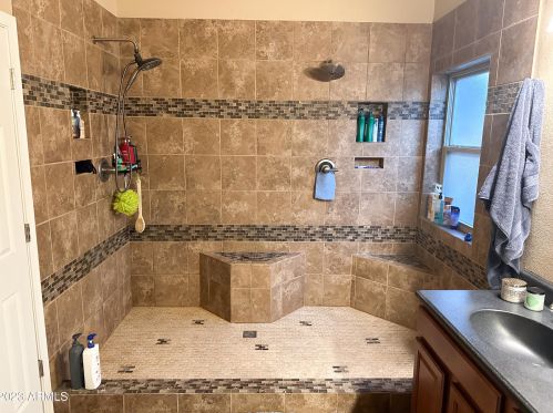 13406 38 Pl, Phoenix AZ 85032-7385 exterior