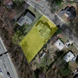 17 Quinobequin Rd, Newton MA  02462-1445 aerial view