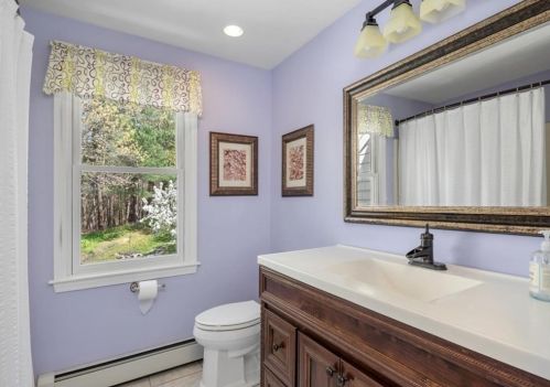 21 Franklin Rodgers Rd, Hingham MA 02043-2665 exterior