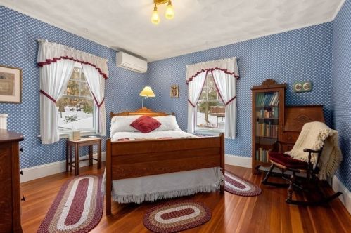 40 Brookside Ave, Newton MA 02460-1530 exterior