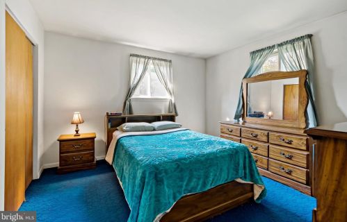 120 Beacon Ave, West Deptford NJ 08066-1209 exterior