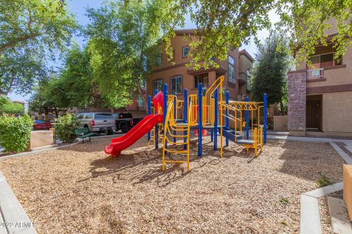 1920 Bell Rd, Phoenix AZ 85022-6278 exterior