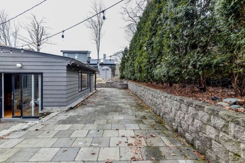 230 Austin St, Newton MA 02465-2501 exterior