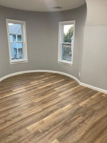 30 Windsor St, Worcester MA 01605-3732 exterior