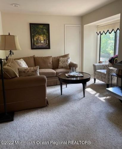 11 Medford Ct, Tinton Falls NJ 07701-5446 exterior