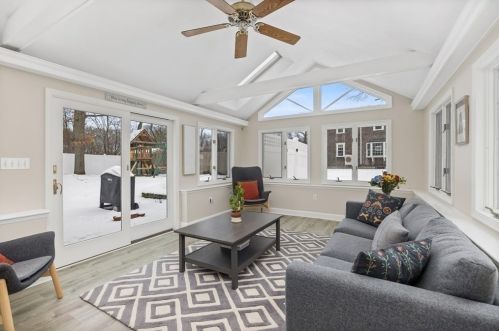 100 Manatee Rd, Hingham MA 02043-3064 exterior