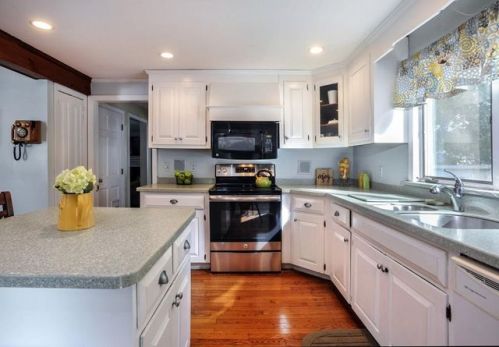 1589 Ocean St, Marshfield, MA 02050-3534