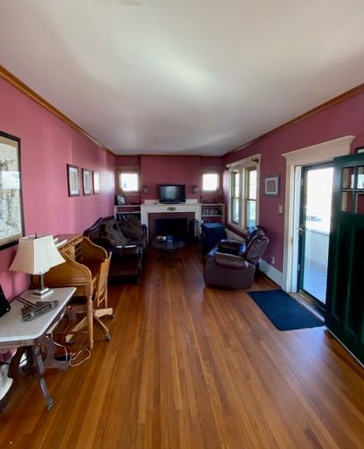 421 Chancery St, New Bedford, MA 02740-4416