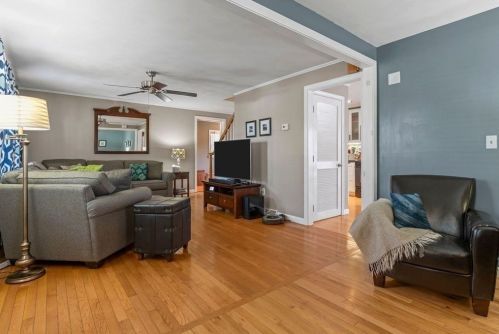 267 Chavenson St, Fall River MA 02723-2701 exterior