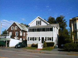 1077 Washington St, Newton, MA 02465-2118