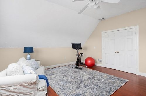 2276 Cedar St, Dighton MA 02715-1035 exterior