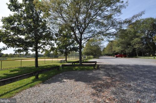 24854 Main St, Columbus NJ 08022-1339 exterior