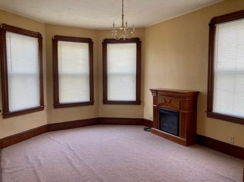 340 Earle St, New Bedford MA 02746-1814 exterior