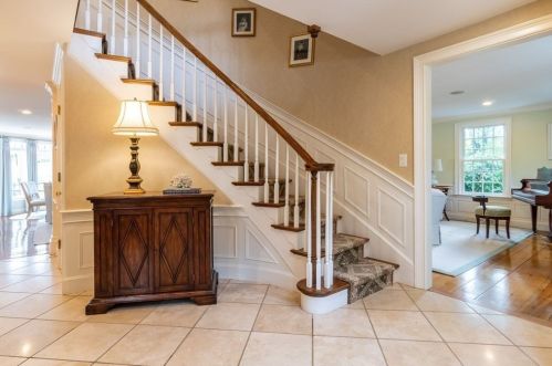 61 Brg St, Hingham MA 02061-2333 exterior