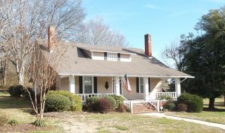 305 1st Ave, Fayetteville, TN 37334-2301