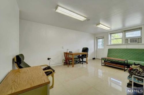 118 Sussex St, East Newark NJ 07029-2122 exterior