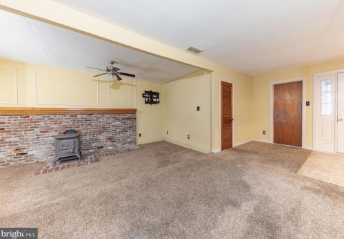 247 King St, West Deptford NJ 08096-2229 exterior