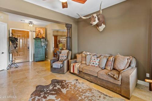 26205 56 Dr, Phoenix AZ 85031-1831 exterior