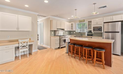 6701 14 Pl, Phoenix AZ 85014-4014 exterior