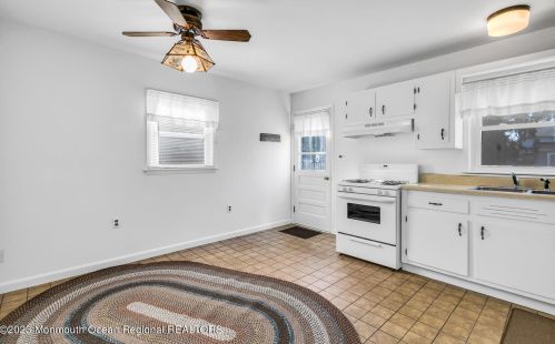 124 Church St, Tinton Falls NJ  07704-3418 exterior