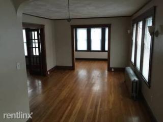 10 Appleton Pl, Arlington MA  02476-6011 exterior