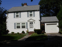 105 Fairway Dr, Newton, MA 02465-1714