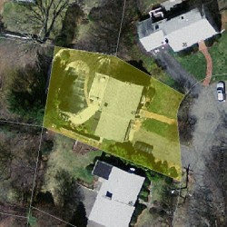 41 Colgate Rd, Newton MA  02462-1304 aerial view