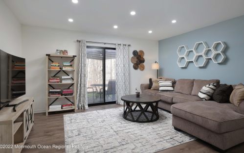 108 Bluebell Dr, Jackson Twp NJ 08527-4110 exterior