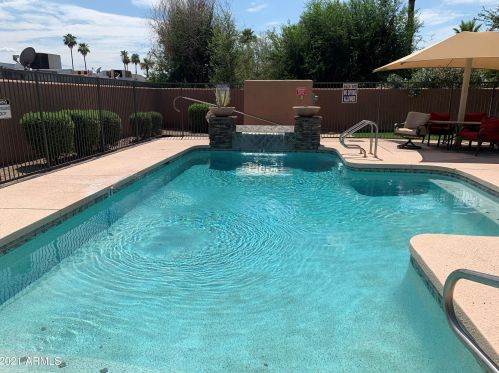 3618 38th St, Phoenix AZ 85018-5860 exterior