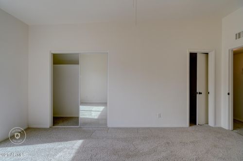 18042 42nd St, Phoenix AZ 85032-2267 exterior