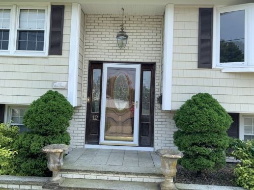 12 Grant St, Peabody, MA 01960-4661