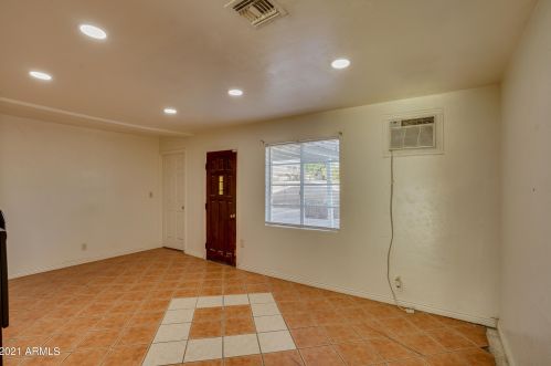 2031 37 Dr, Phoenix AZ 85053-2807 exterior