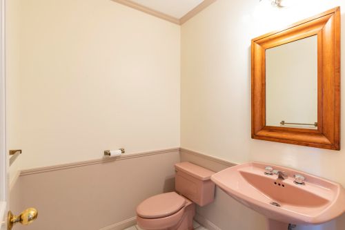 48 Strong Is Rd, Chatham MA 02633-1435 exterior