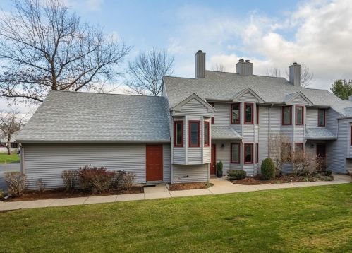 17 Mcintosh Dr, Amherst MA  01002-3345 exterior