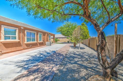 4217 73 Dr, Phoenix AZ 85033-2512 exterior