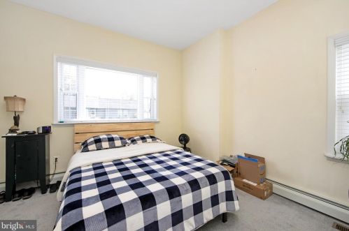 132 Main St, West Deptford NJ 08051-1046 exterior