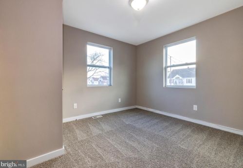 29 Cedar Ave, West Deptford NJ 08093-1409 exterior