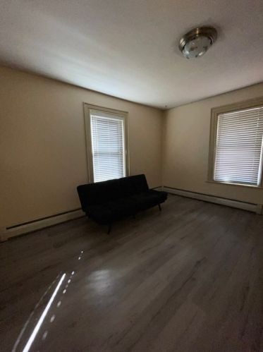 83 Houghton St, Worcester MA 01604-3823 exterior