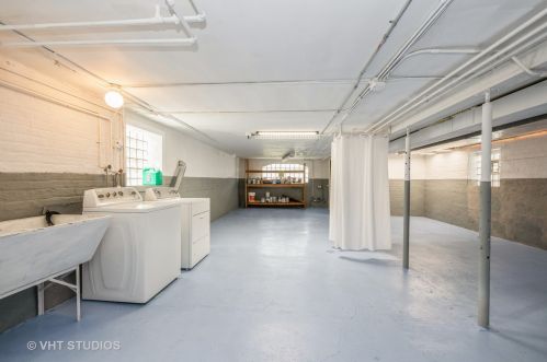 3833 Wenonah Ave, Forest View IL 60402-2952 exterior