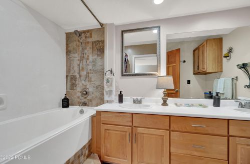 95 Aspen Dr, Park City UT 84098-5186 exterior