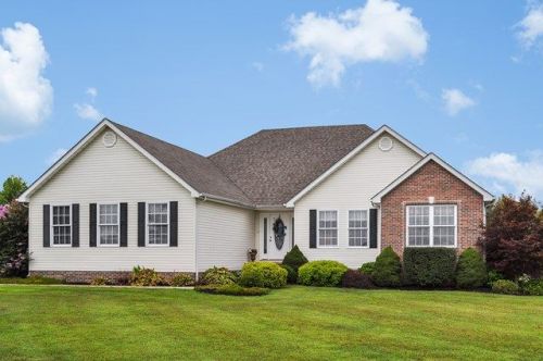 1710 Carroll Gentry Rd, Madisonville KY  42431-9412 exterior