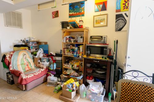 2102 Fairmount Ave, Phoenix AZ 85015-5306 exterior