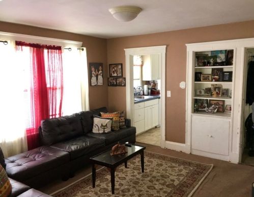 30 Evans Rd, Peabody MA 01960-1801 exterior