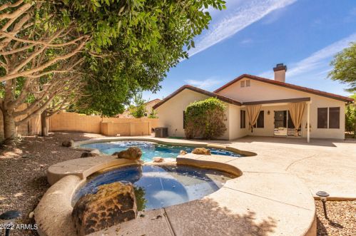 16630 29 St, Phoenix AZ 85032-3726 exterior