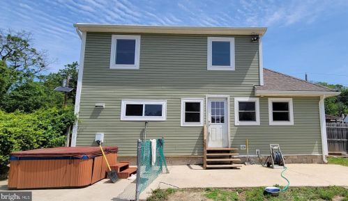 1859 Manhassett Ave, West Deptford, NJ 08096-4315